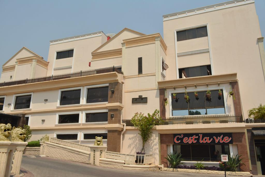 Casalinda Hotel & Gallery Resort Mobushipe Luaran gambar